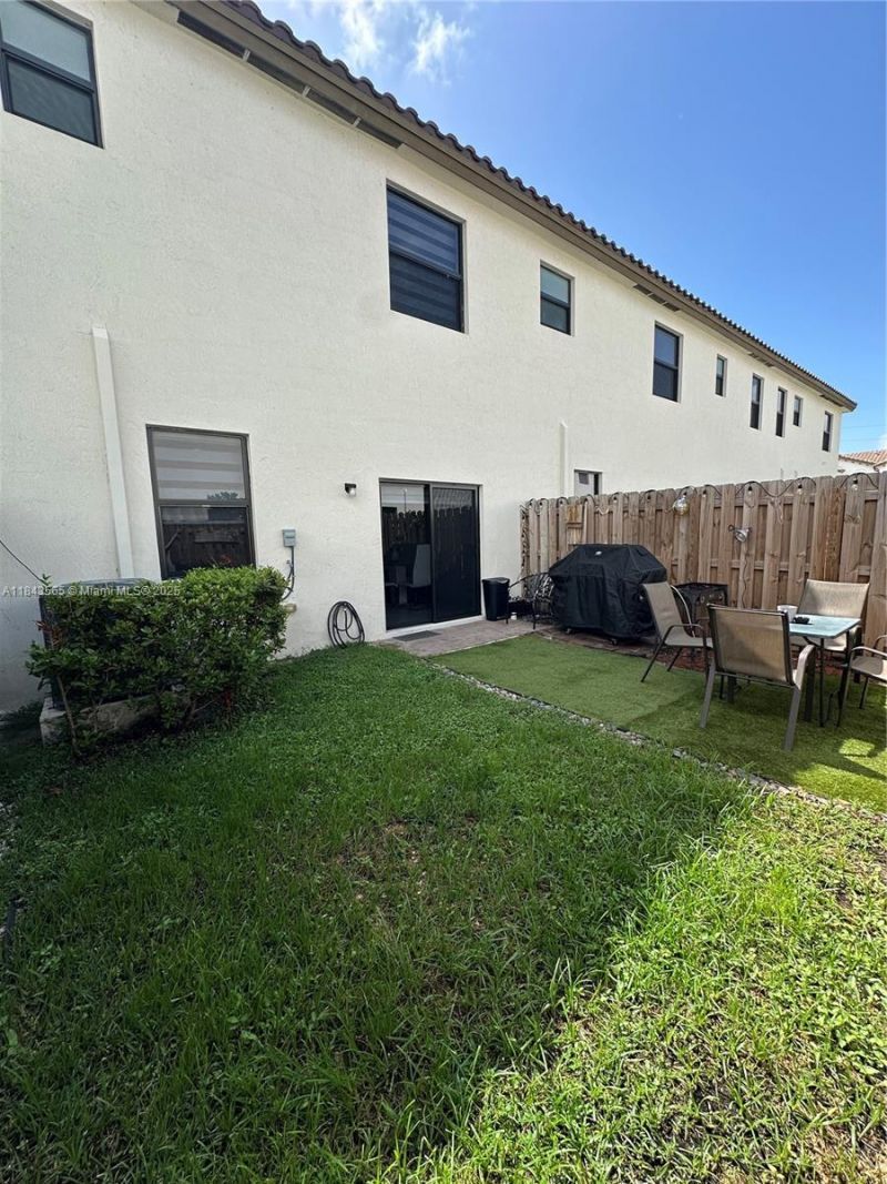 24702 SW 119th Ct, Homestead, FL 33032 Photo