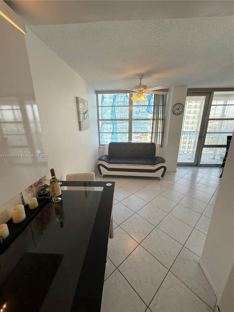 231 174th St, Unit 1611, Sunny Isles Beach, FL 33160 Photo