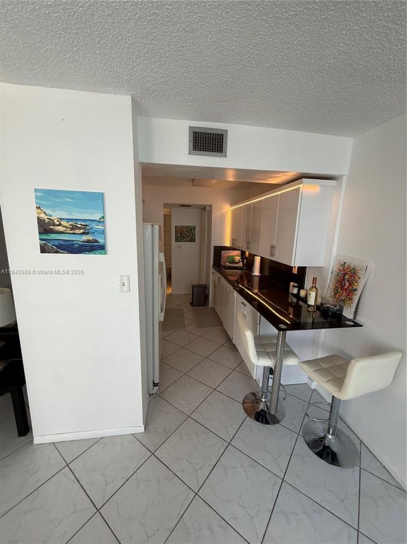 231 174th St, Unit 1611, Sunny Isles Beach, FL 33160 Photo