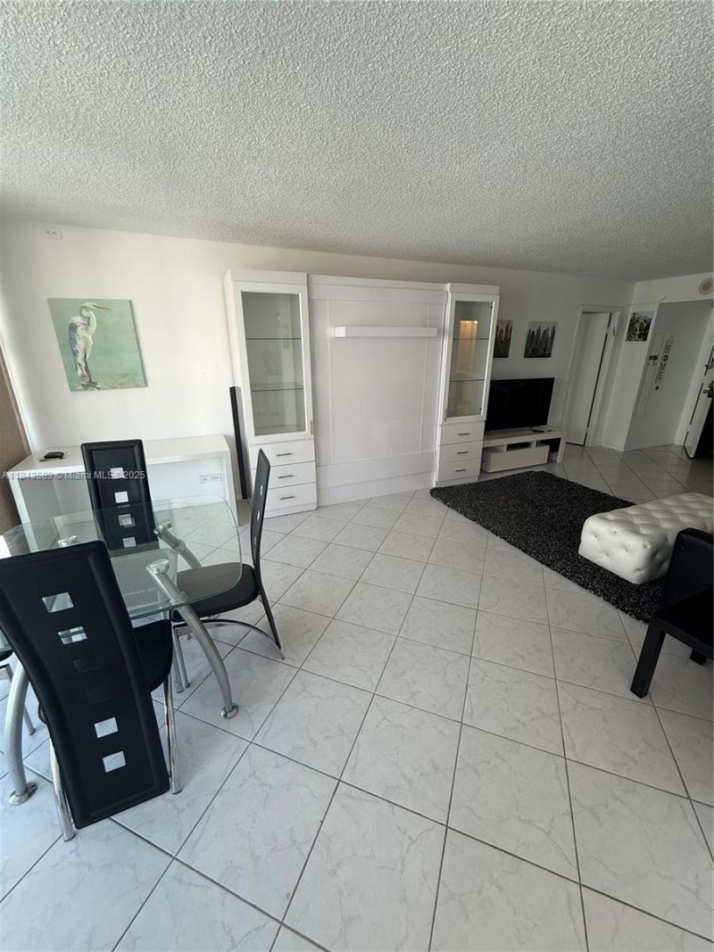 231 174th St, Unit 1611, Sunny Isles Beach, FL 33160 Photo
