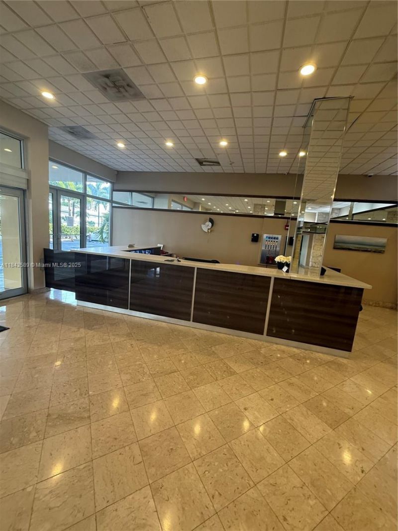 231 174th St, Unit 1611, Sunny Isles Beach, FL 33160 Photo