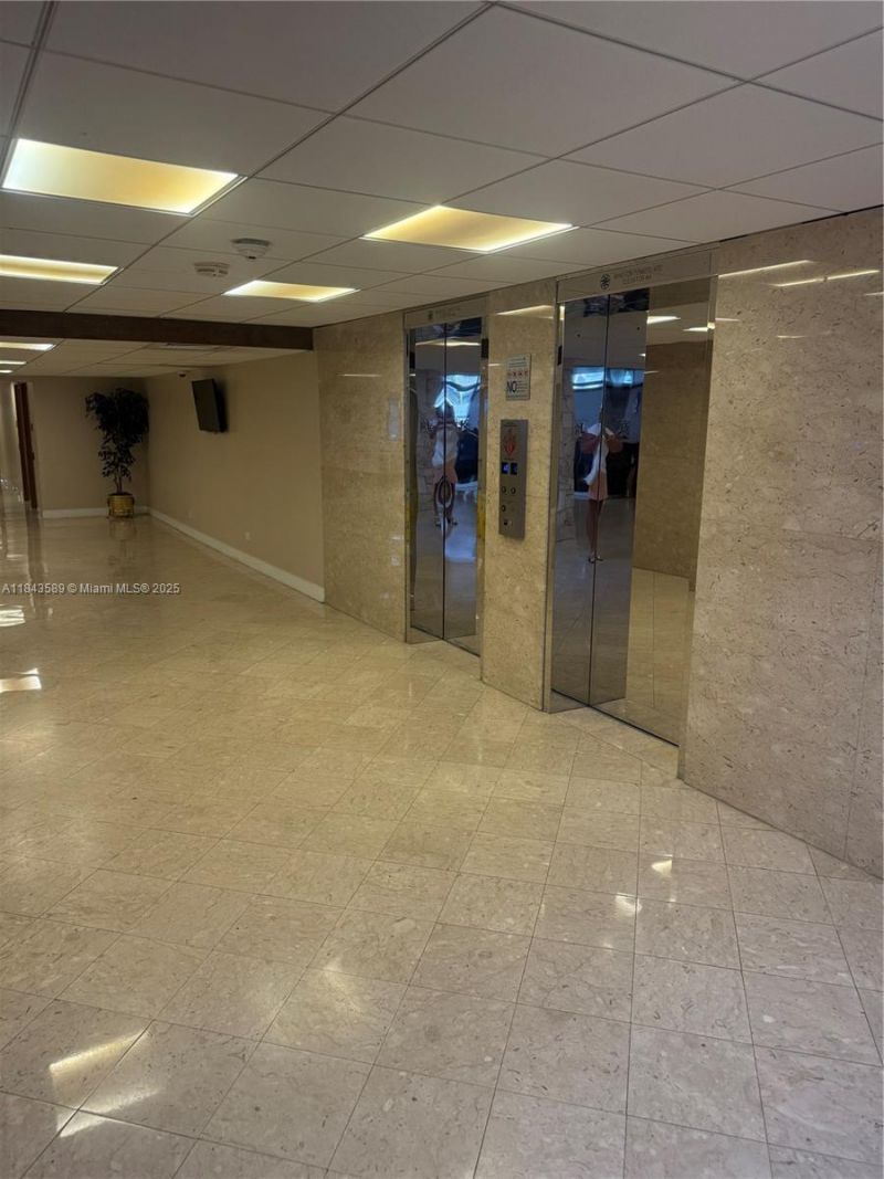 231 174th St, Unit 1611, Sunny Isles Beach, FL 33160 Photo