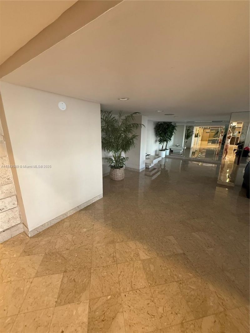231 174th St, Unit 1611, Sunny Isles Beach, FL 33160 Photo