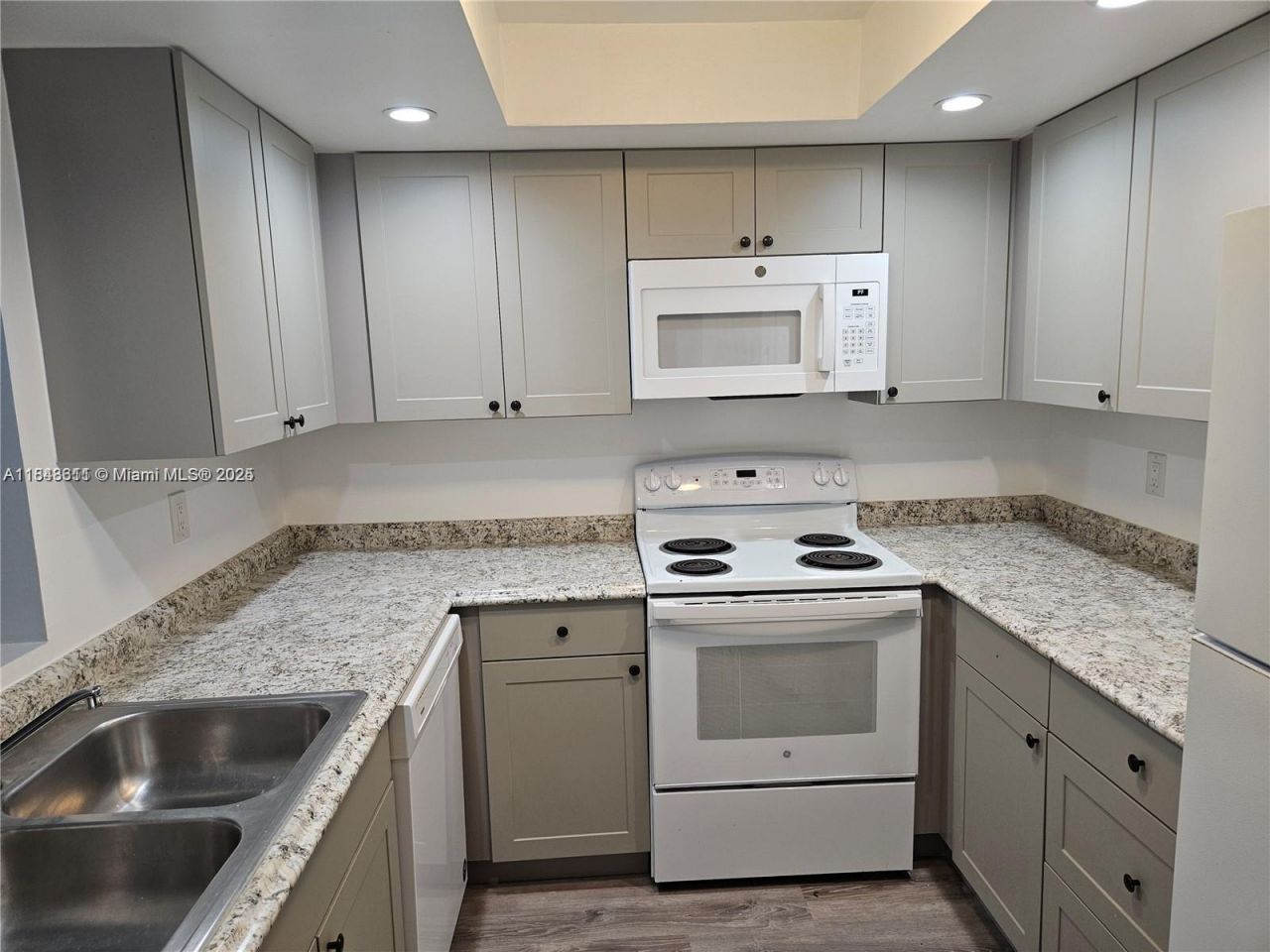 97 Deer Creek Rd, Unit 106, Deerfield Beach, FL 33442 Photo