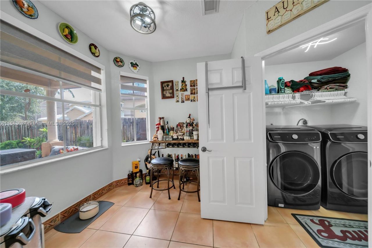 12355 SW 124th Ter, Miami, FL 33186 Photo