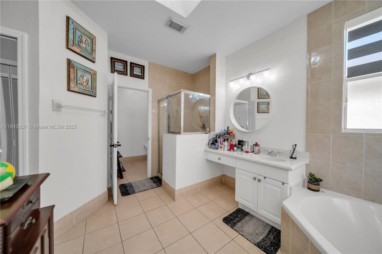 12355 SW 124th Ter, Miami, FL 33186 Photo