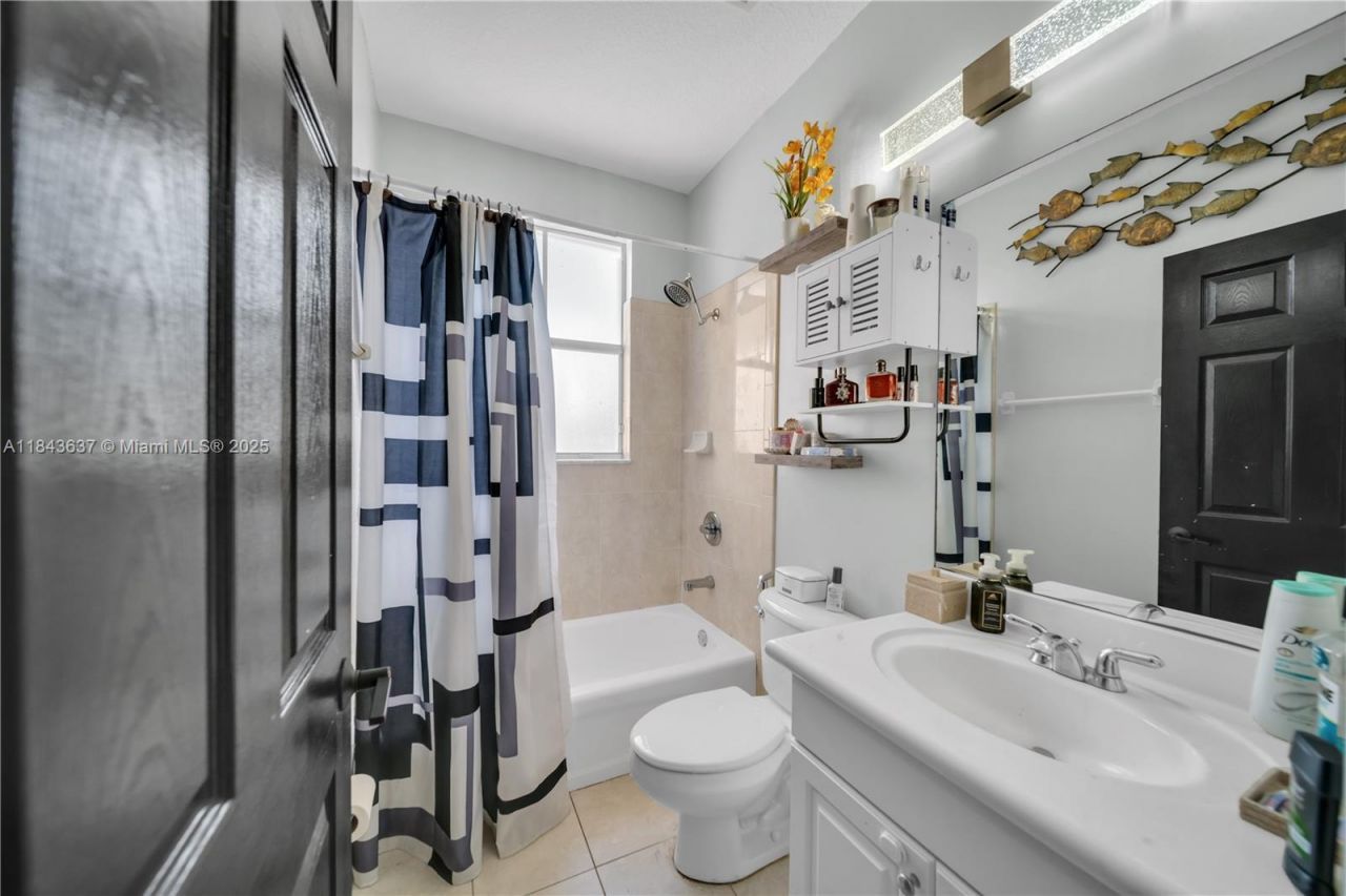 12355 SW 124th Ter, Miami, FL 33186 Photo