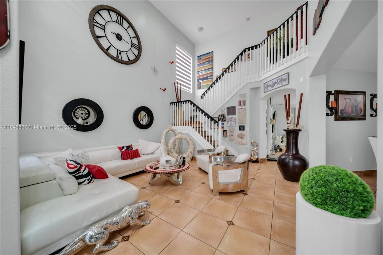 12355 SW 124th Ter, Miami, FL 33186 Photo