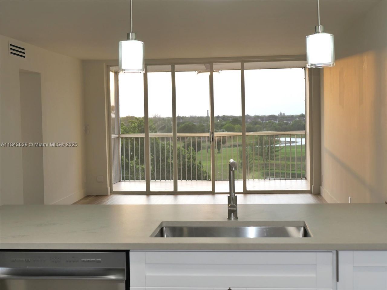 3080 N Course Dr, Unit 602, Pompano Beach, FL 33069 Photo