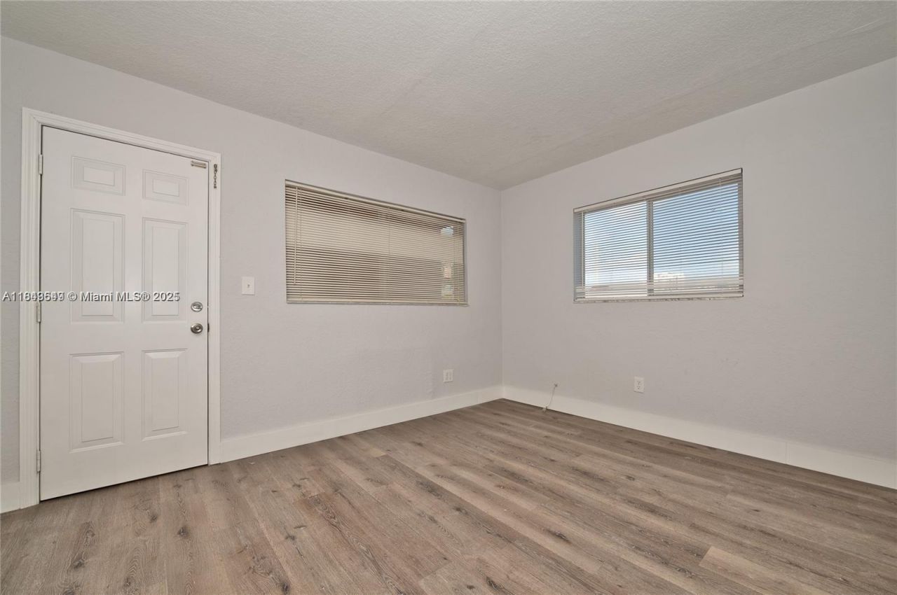 2330 NW 11th St, Unit 47, Miami, FL 33125 Photo