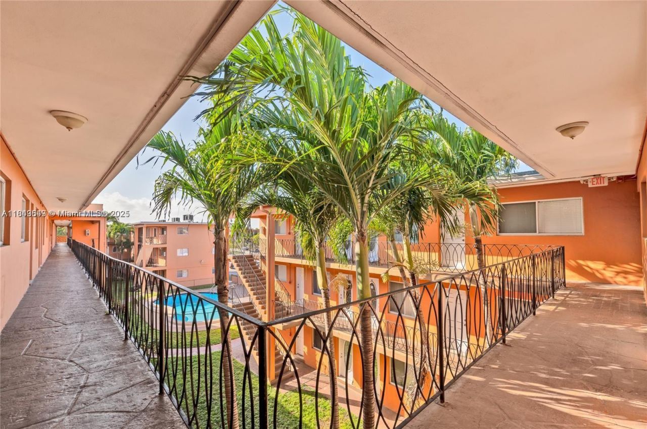 2330 NW 11th St, Unit 47, Miami, FL 33125 Photo