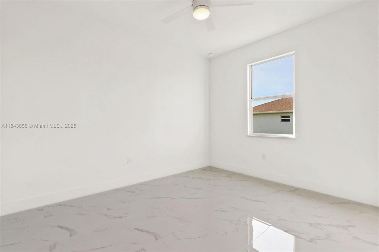 2516 Park Rd, Unit 2516, Lehigh Acres, FL 33971 Photo