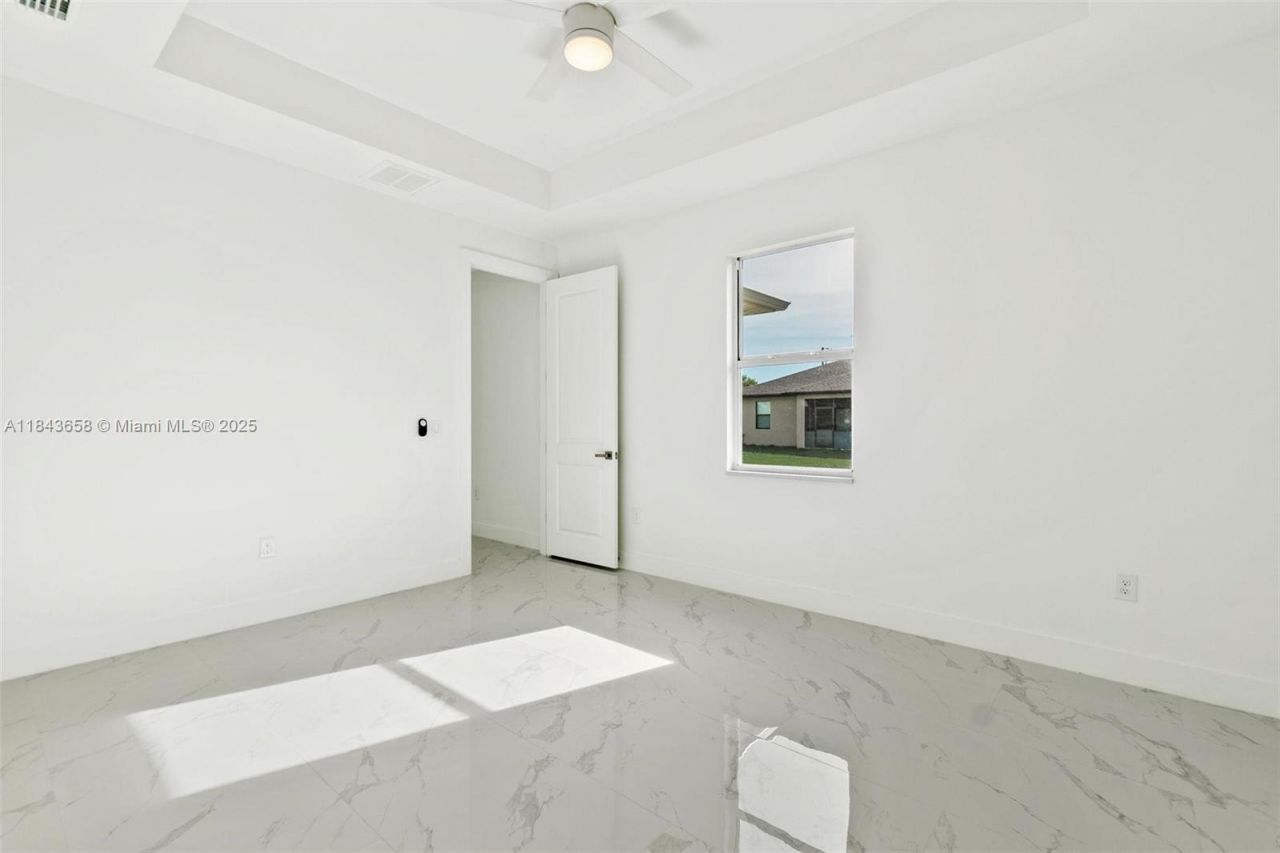 2516 Park Rd, Unit 2516, Lehigh Acres, FL 33971 Photo