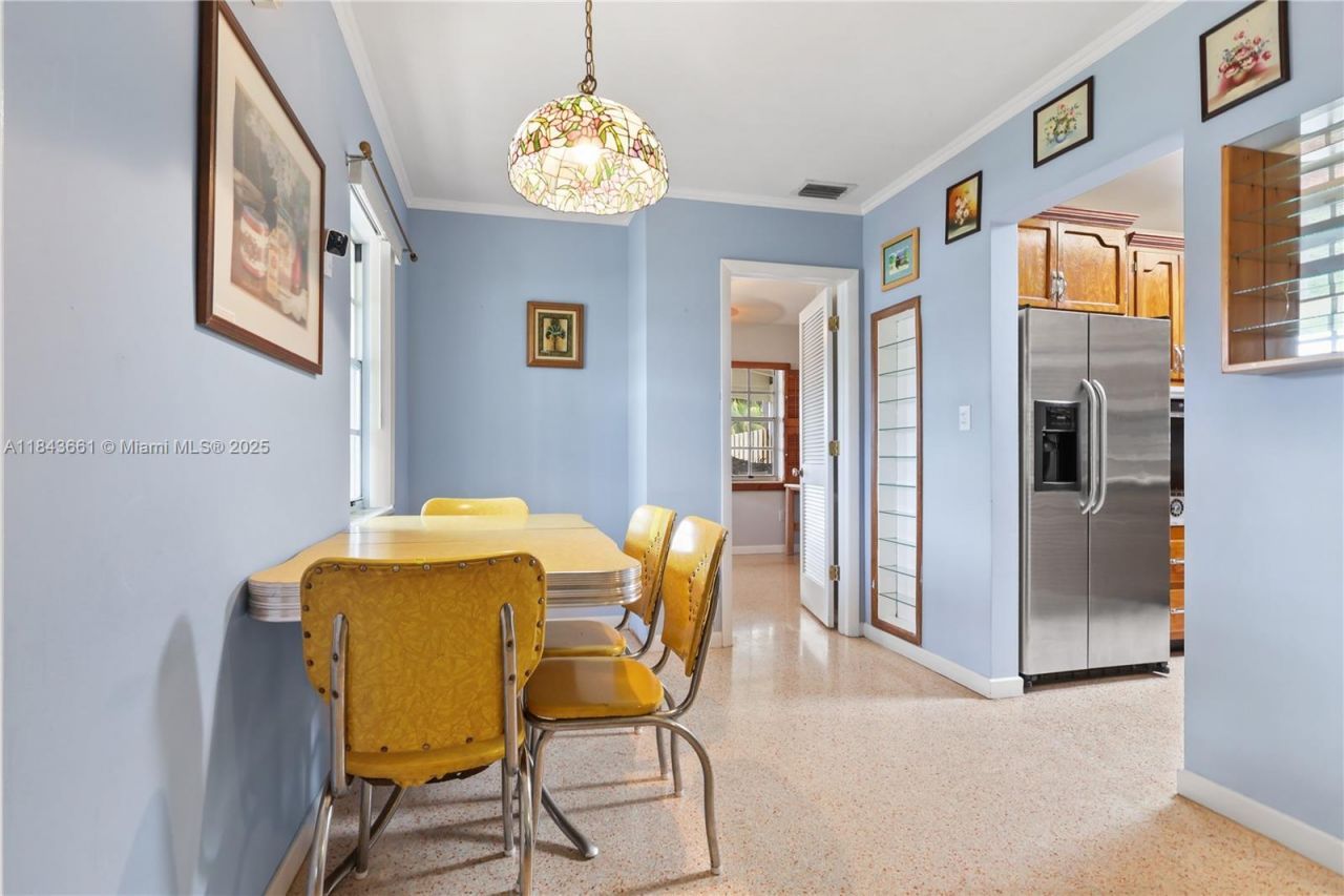 9455 SW 181st St, Palmetto Bay, FL 33157 Photo