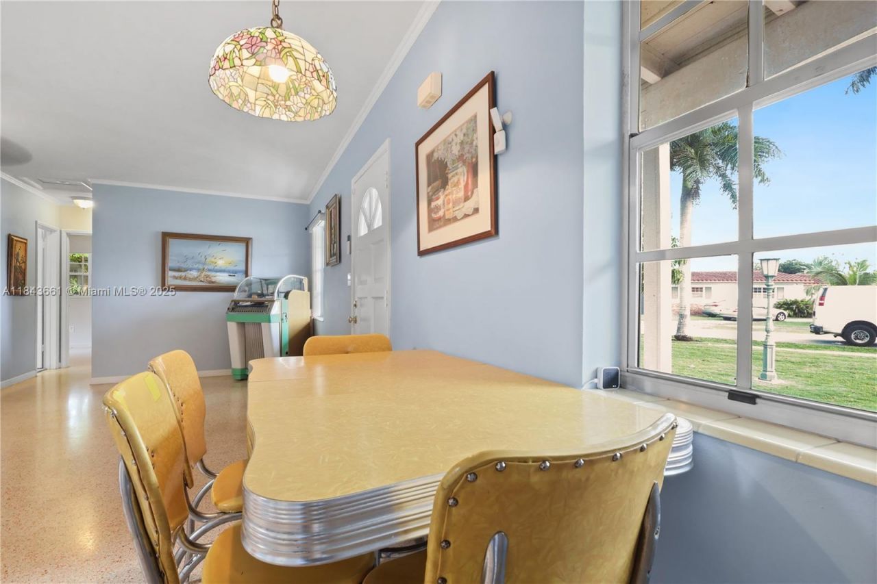 9455 SW 181st St, Palmetto Bay, FL 33157 Photo