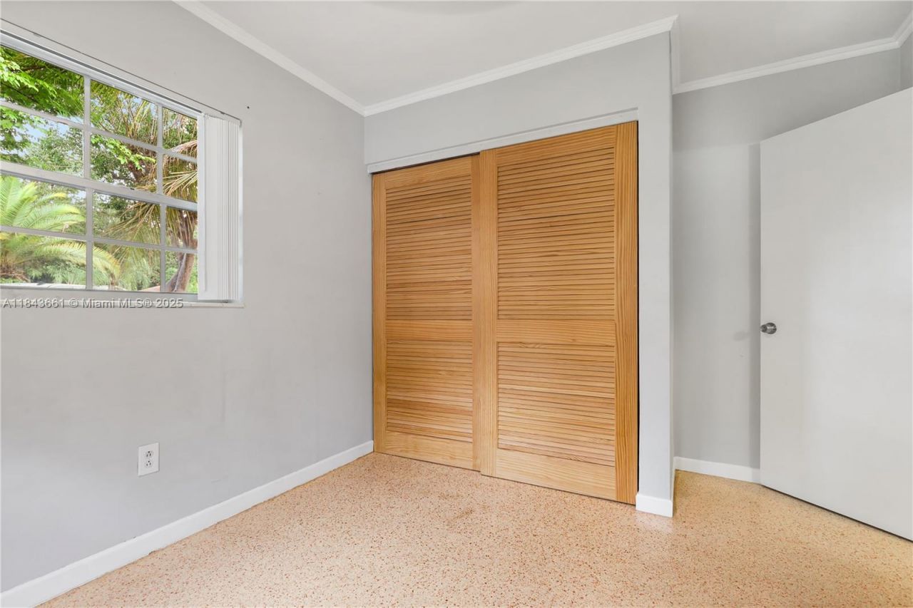 9455 SW 181st St, Palmetto Bay, FL 33157 Photo