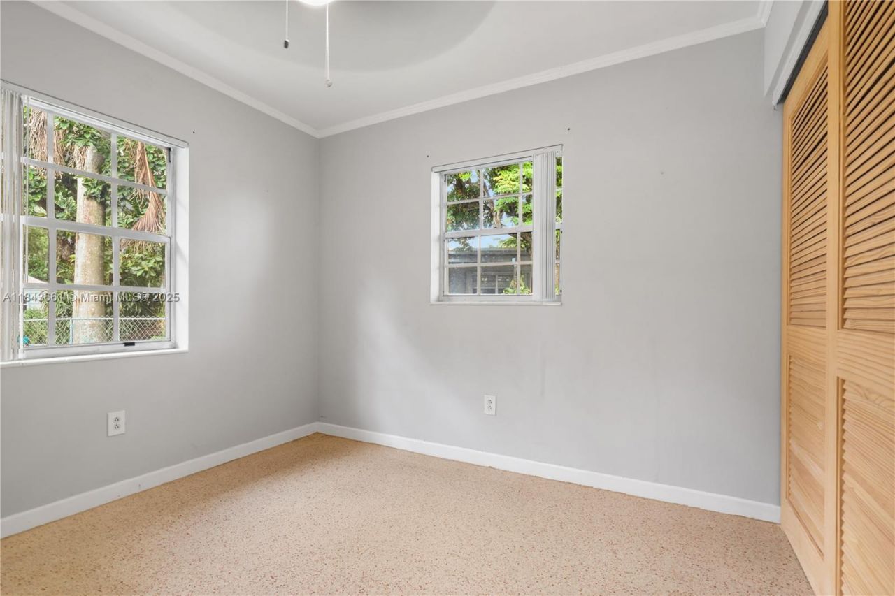 9455 SW 181st St, Palmetto Bay, FL 33157 Photo