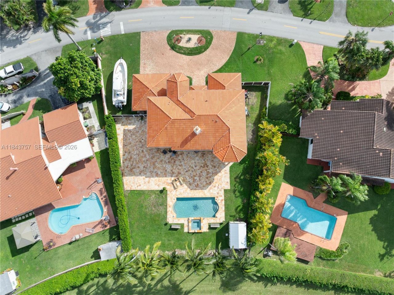 9621 W Calusa Club Dr, Miami, FL 33186 Photo