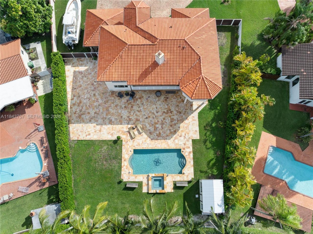 9621 W Calusa Club Dr, Miami, FL 33186 Photo