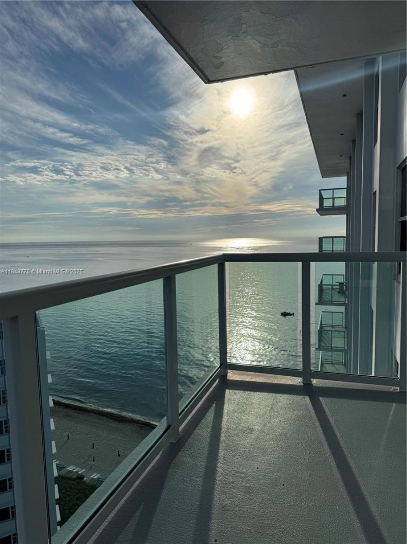 3550 Galt Ocean Dr, Unit 1910, Fort Lauderdale, FL 33308 Main Photo