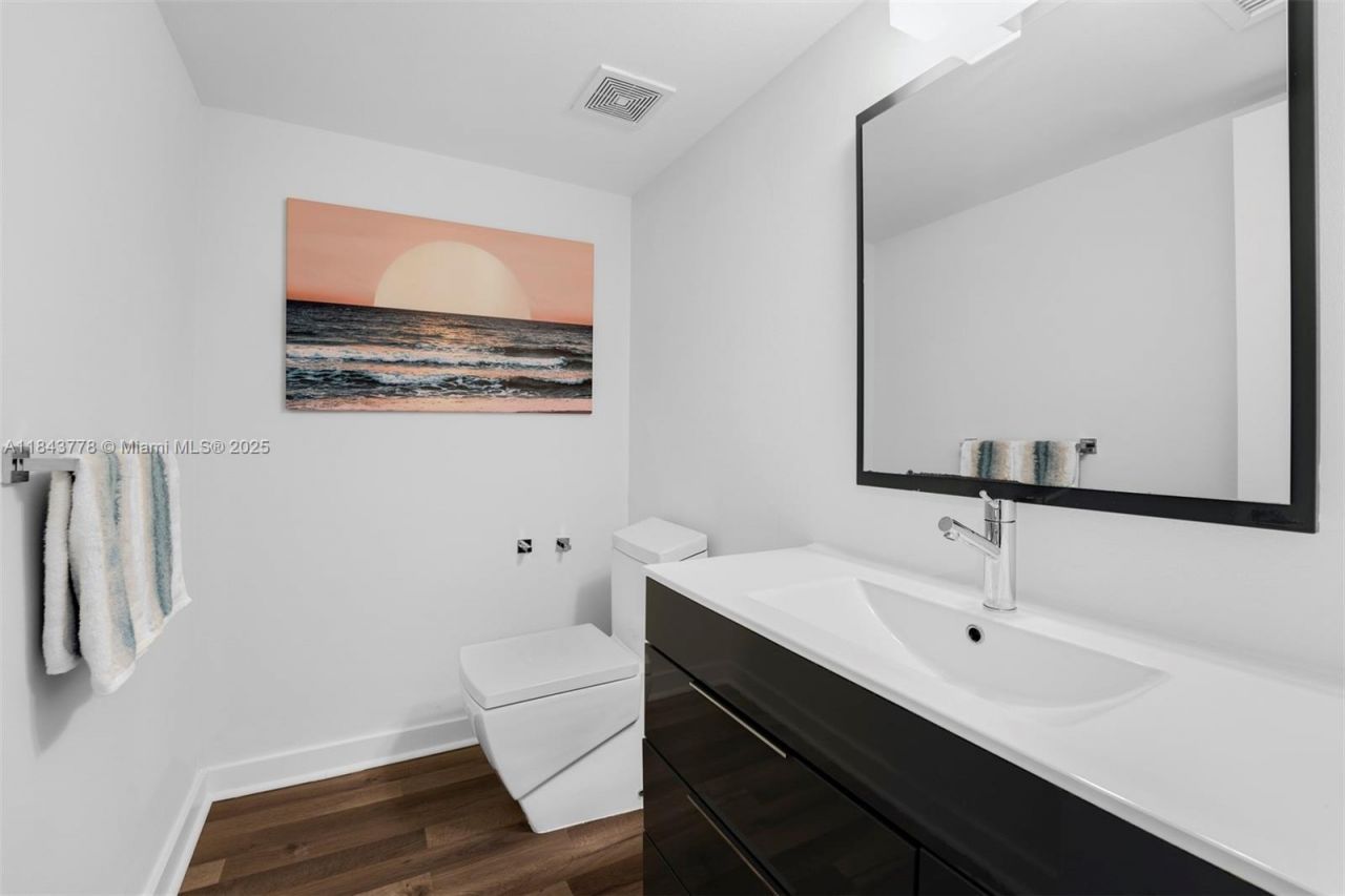 1800 Sunset Harbour Dr, Unit 1208, Miami Beach, FL 33139 Photo