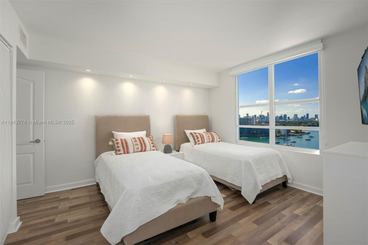 1800 Sunset Harbour Dr, Unit 1208, Miami Beach, FL 33139 Photo