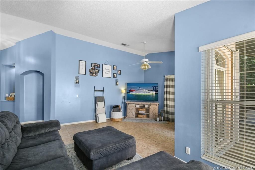 2053 SW Olympic Club Terrace, Palm City, FL 34990 Photo