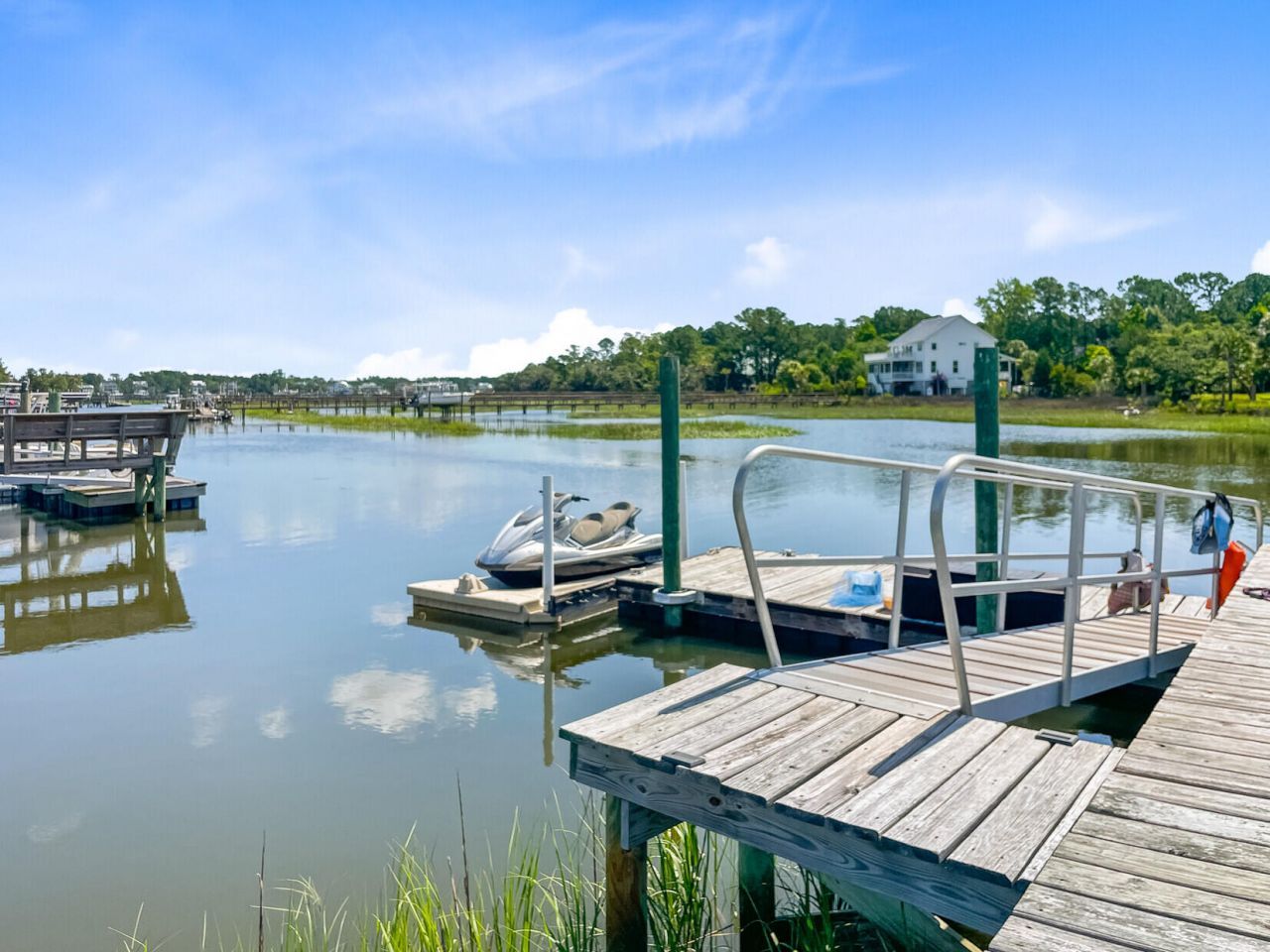 2196 Beckenham Drive Photo 10