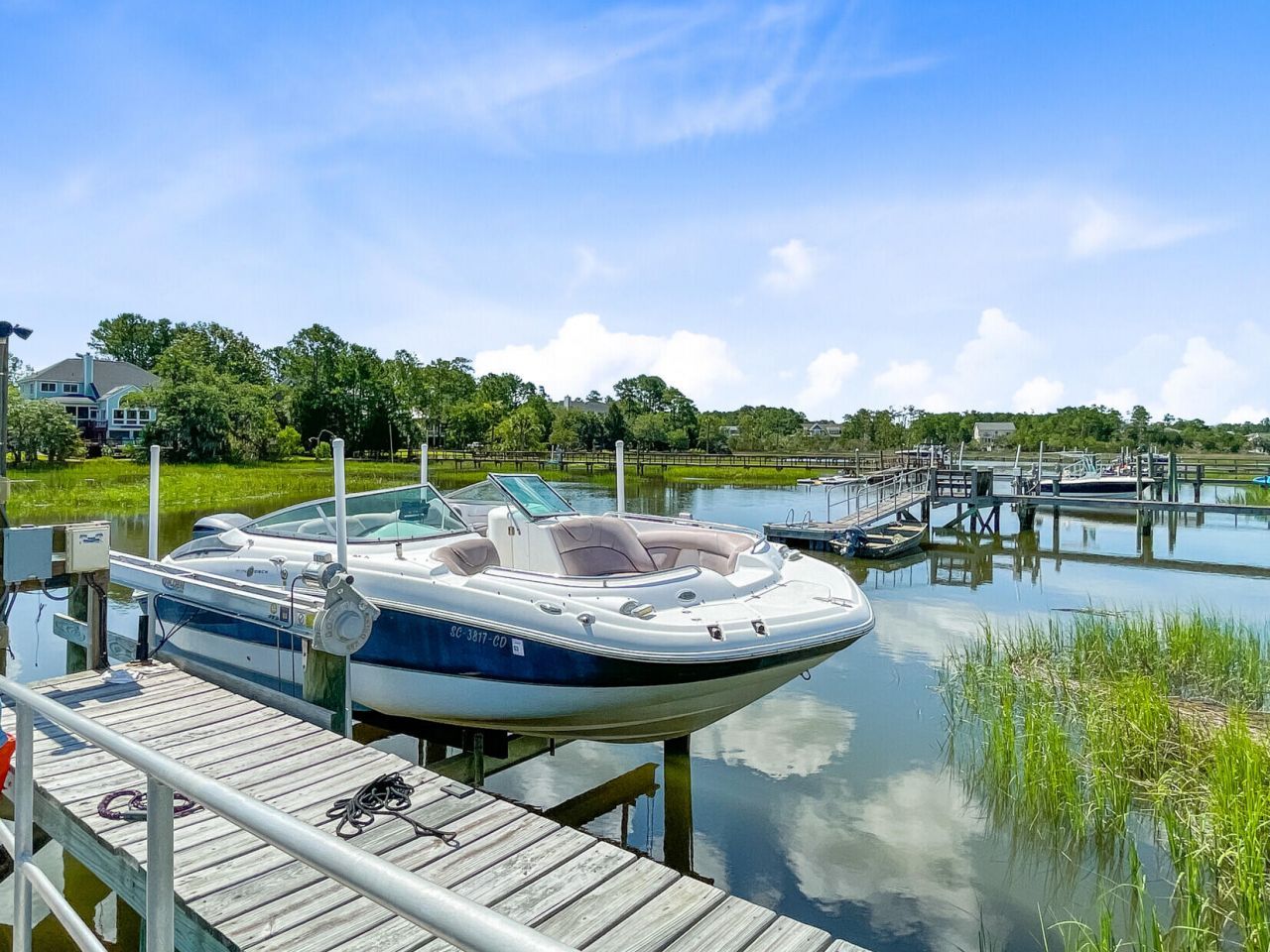 2196 Beckenham Drive Photo 11