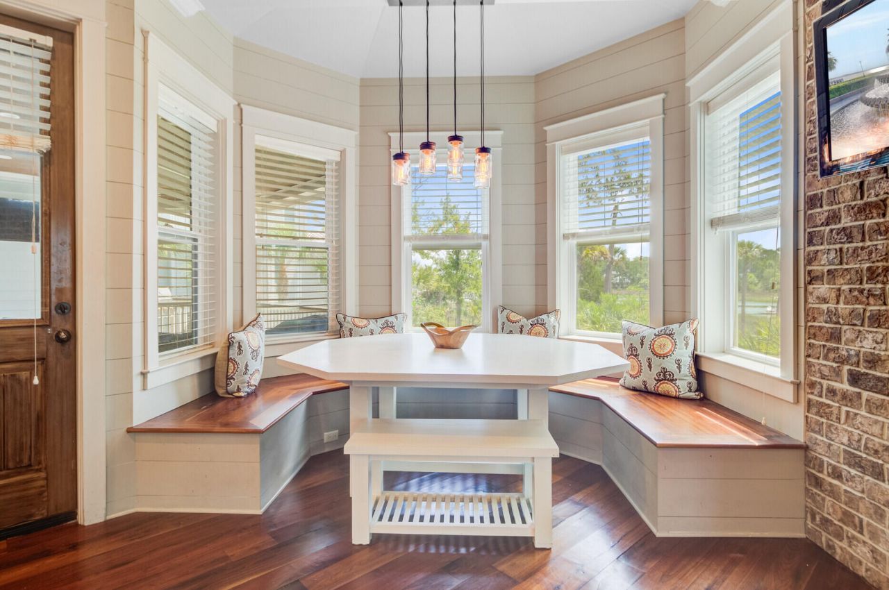 2196 Beckenham Drive Photo 28