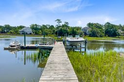 2196 Beckenham Drive photo 4