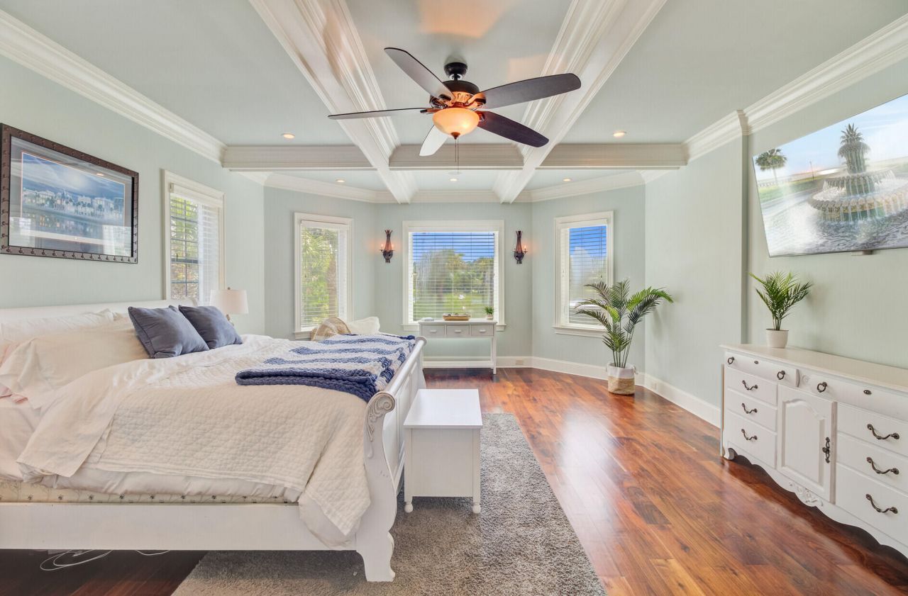 2196 Beckenham Drive Photo 40