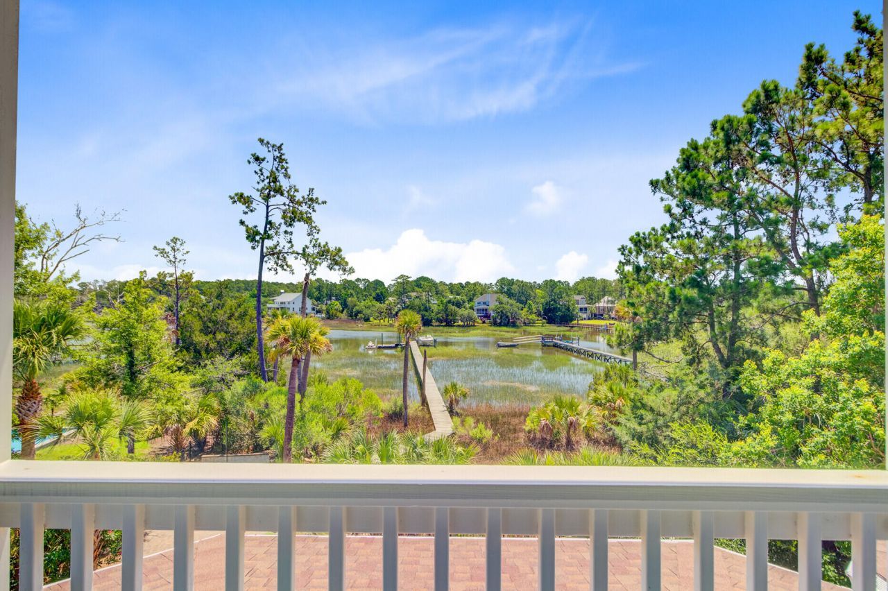 2196 Beckenham Drive Photo 48