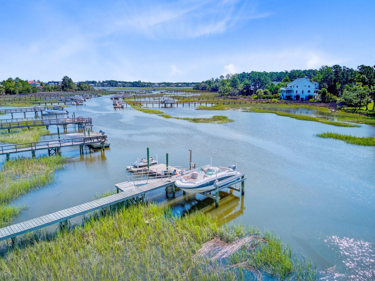 2196 Beckenham Drive Photo 5