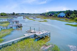 2196 Beckenham Drive photo 4