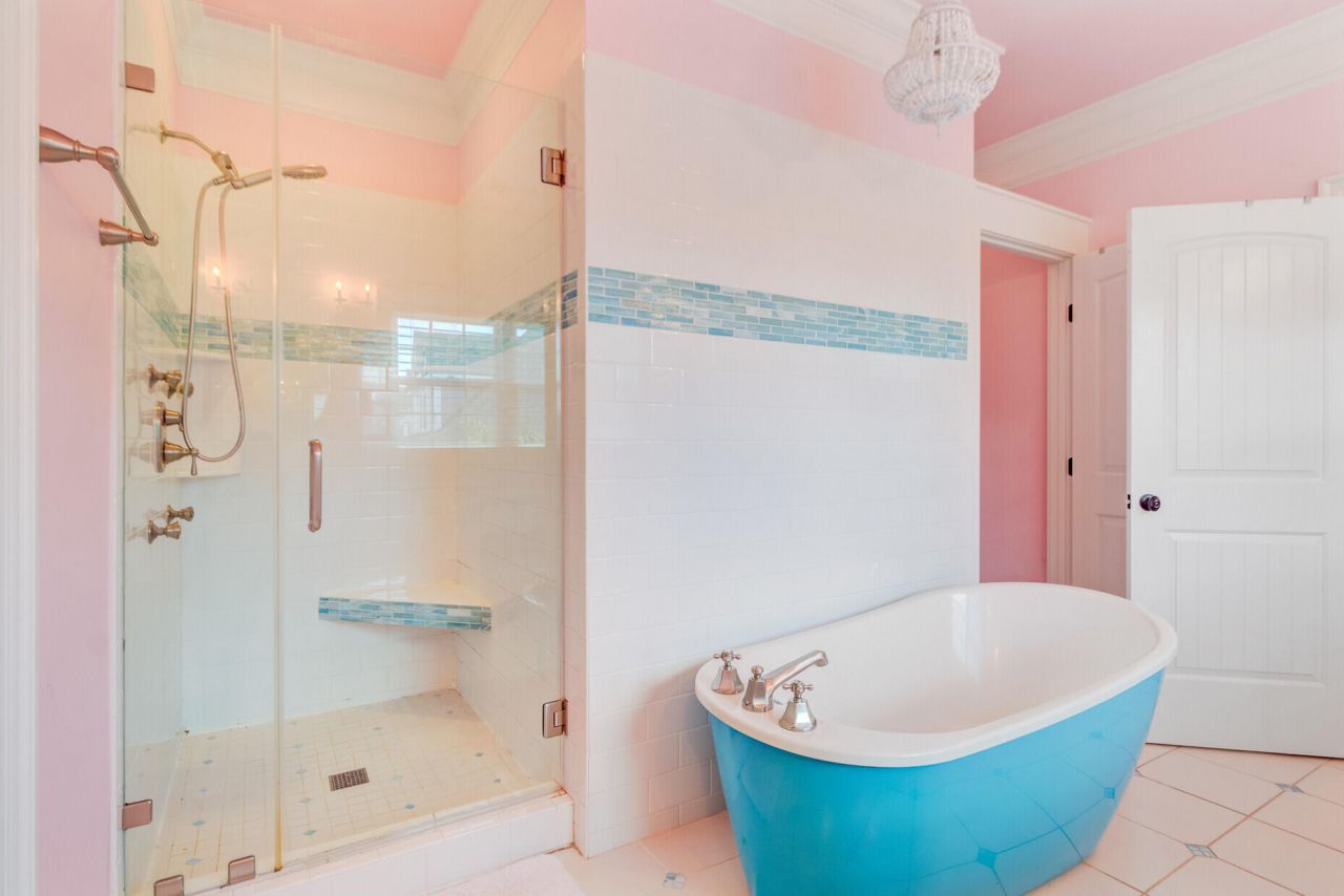 2196 Beckenham Drive Photo 55