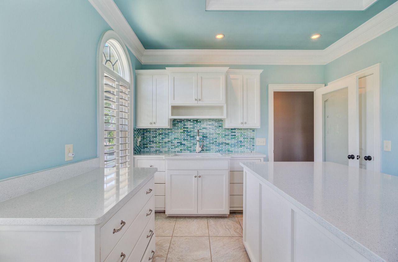 2196 Beckenham Drive Photo 64