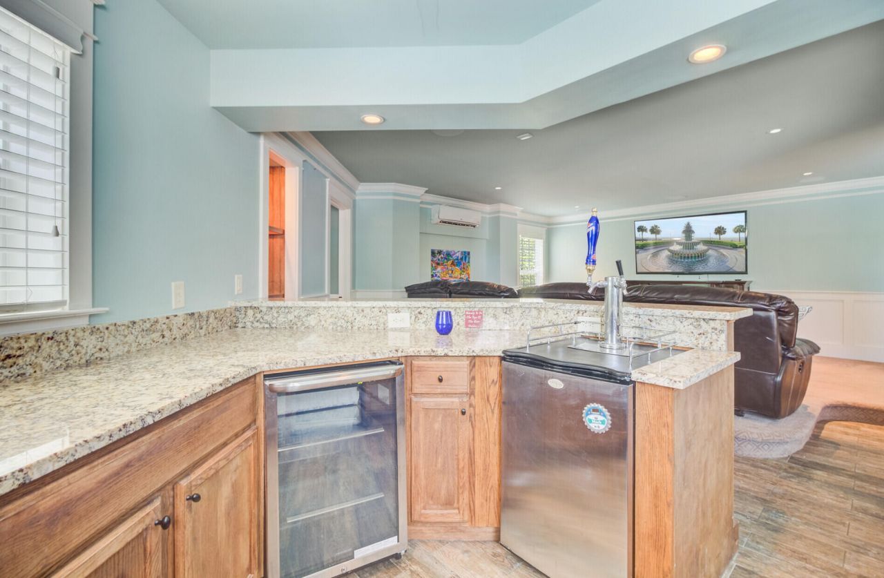 2196 Beckenham Drive Photo 70