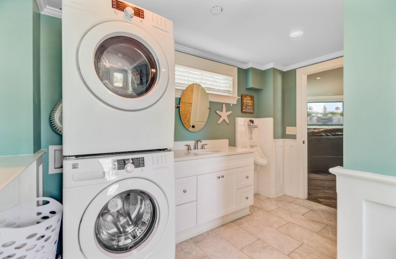 2196 Beckenham Drive Photo 72