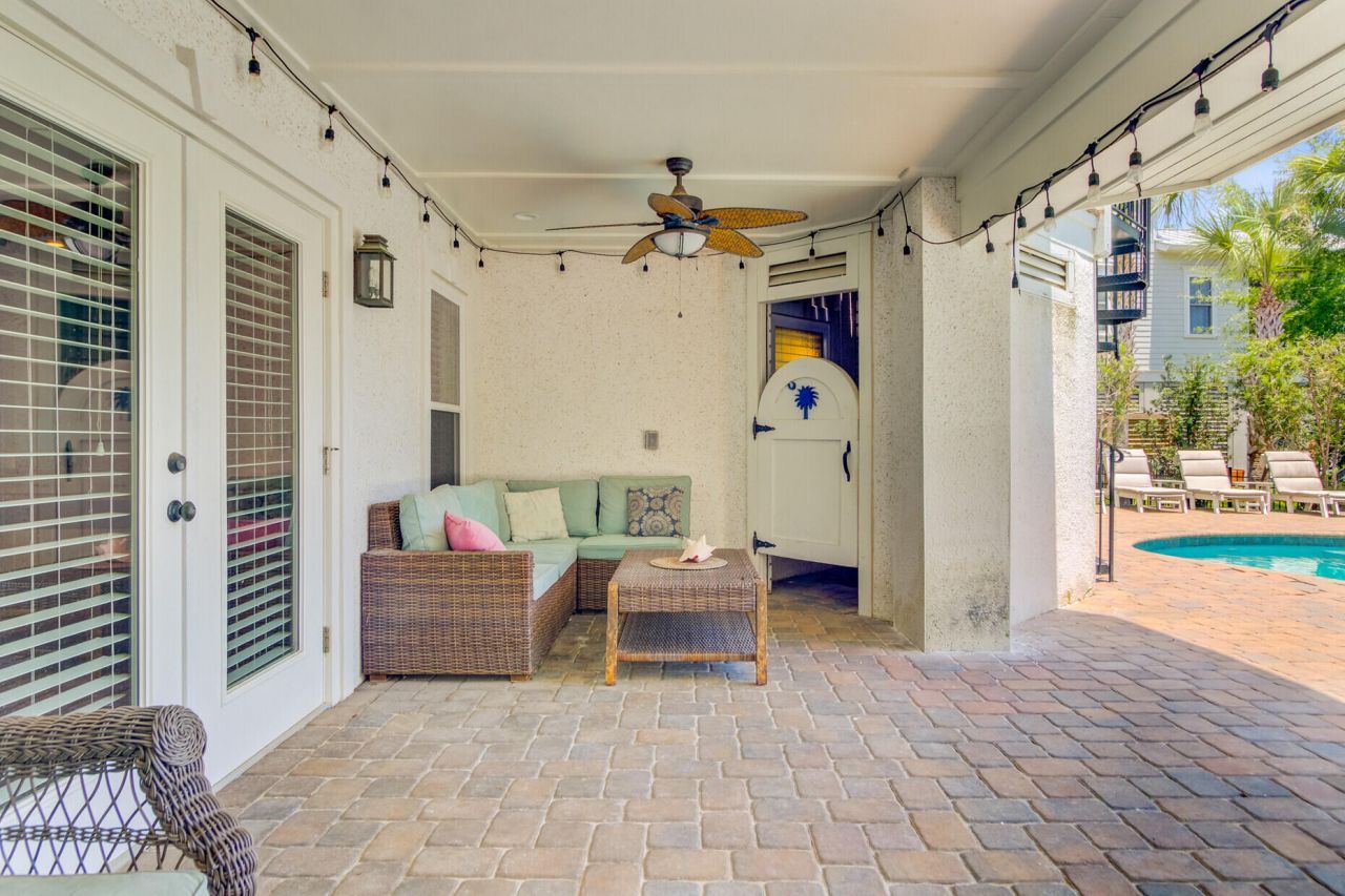 2196 Beckenham Drive Photo 79