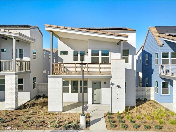 27346 Creekwood Lane, Valencia, CA 91381