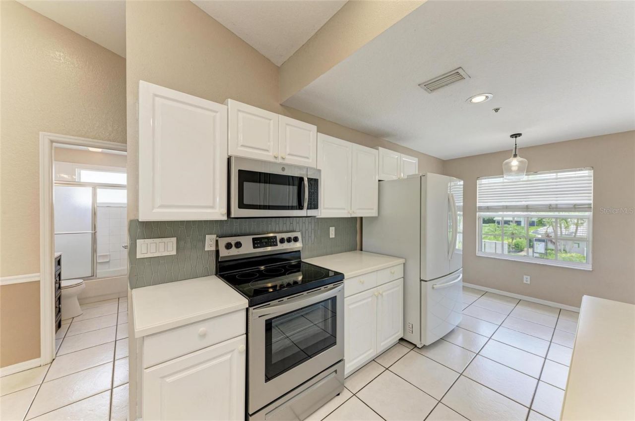6618 Pineview Terrace, Unit 6618, Bradenton, FL 34203 Photo