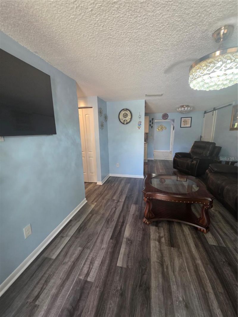 3612 Tamarix Drive, Tampa, FL 33619 Photo