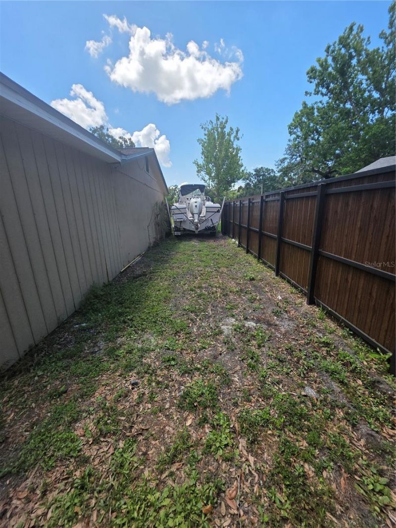 3612 Tamarix Drive, Tampa, FL 33619 Photo