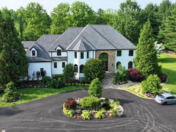 821 BURROWS RUN ROAD, CHADDS FORD, PA 19317