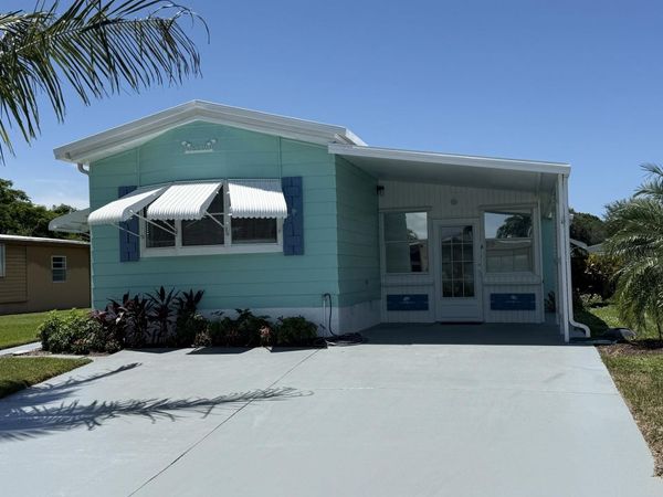 6919 SE Congress Street, Hobe Sound, FL 33455