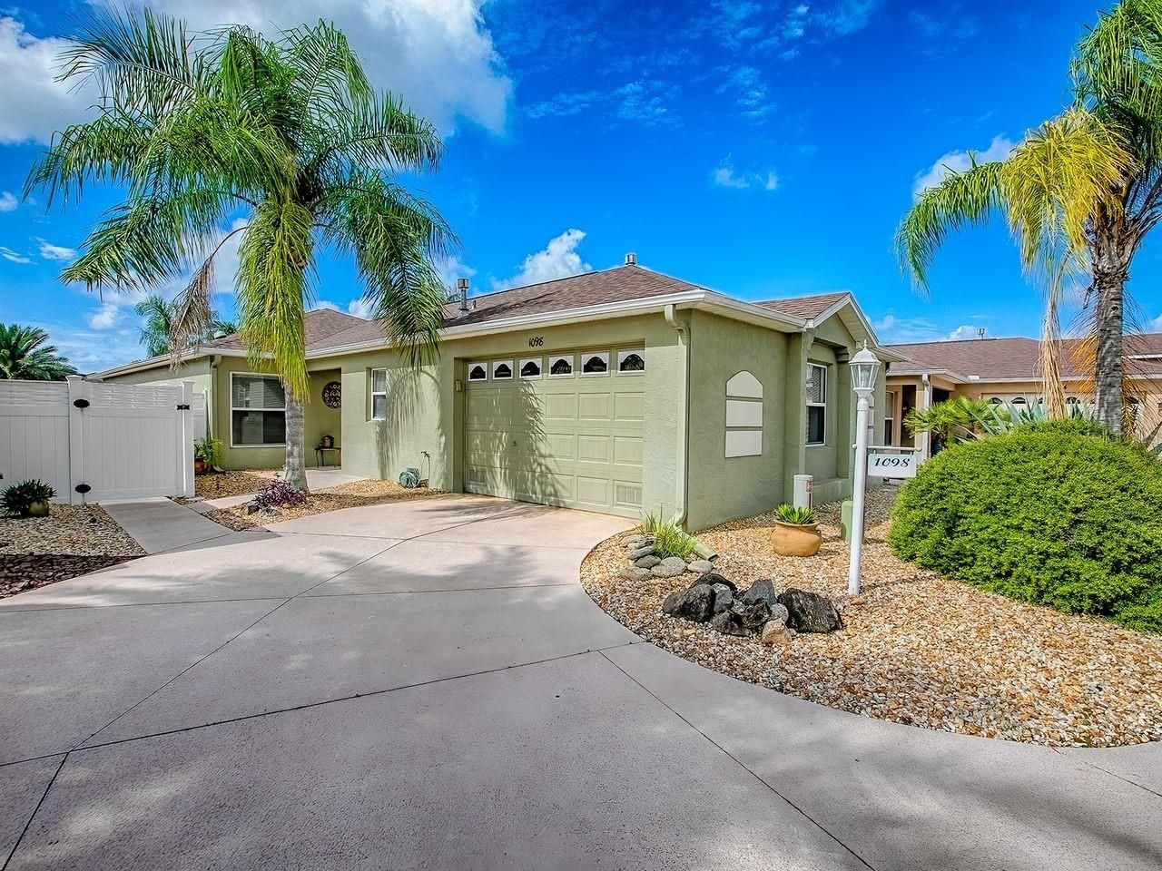 1098 Burnettown Place, The Villages, FL 32162 Main Photo