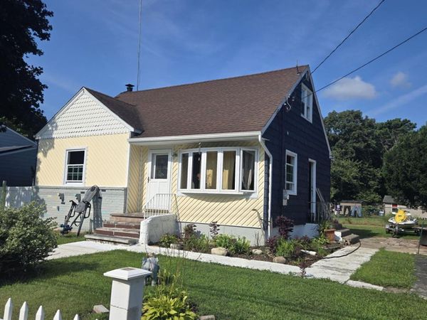 1776 Stein Dr Drive, Bay Shore, NY 11706