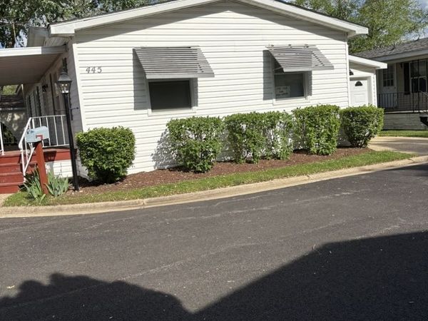 445 Lucille Avenue, Elgin, IL 60120
