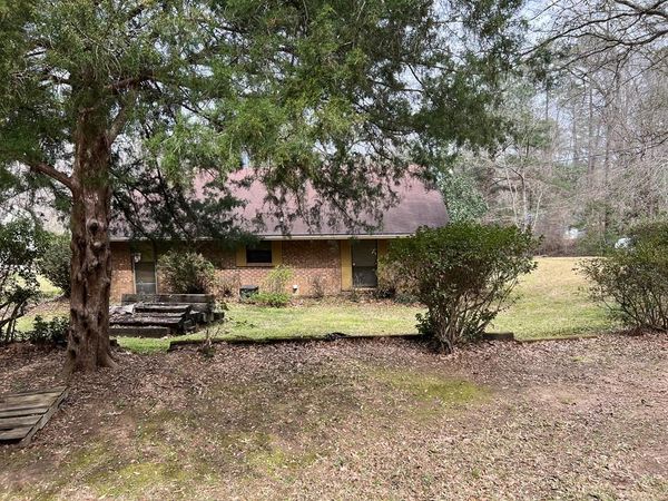 83 Black Bear Rd, Natchez, MS 39120